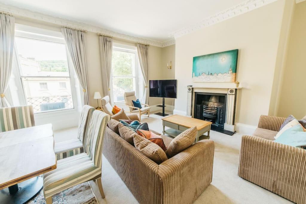 Luxury, Central, Sun-Filled 3 Bed Haven In 巴斯 外观 照片